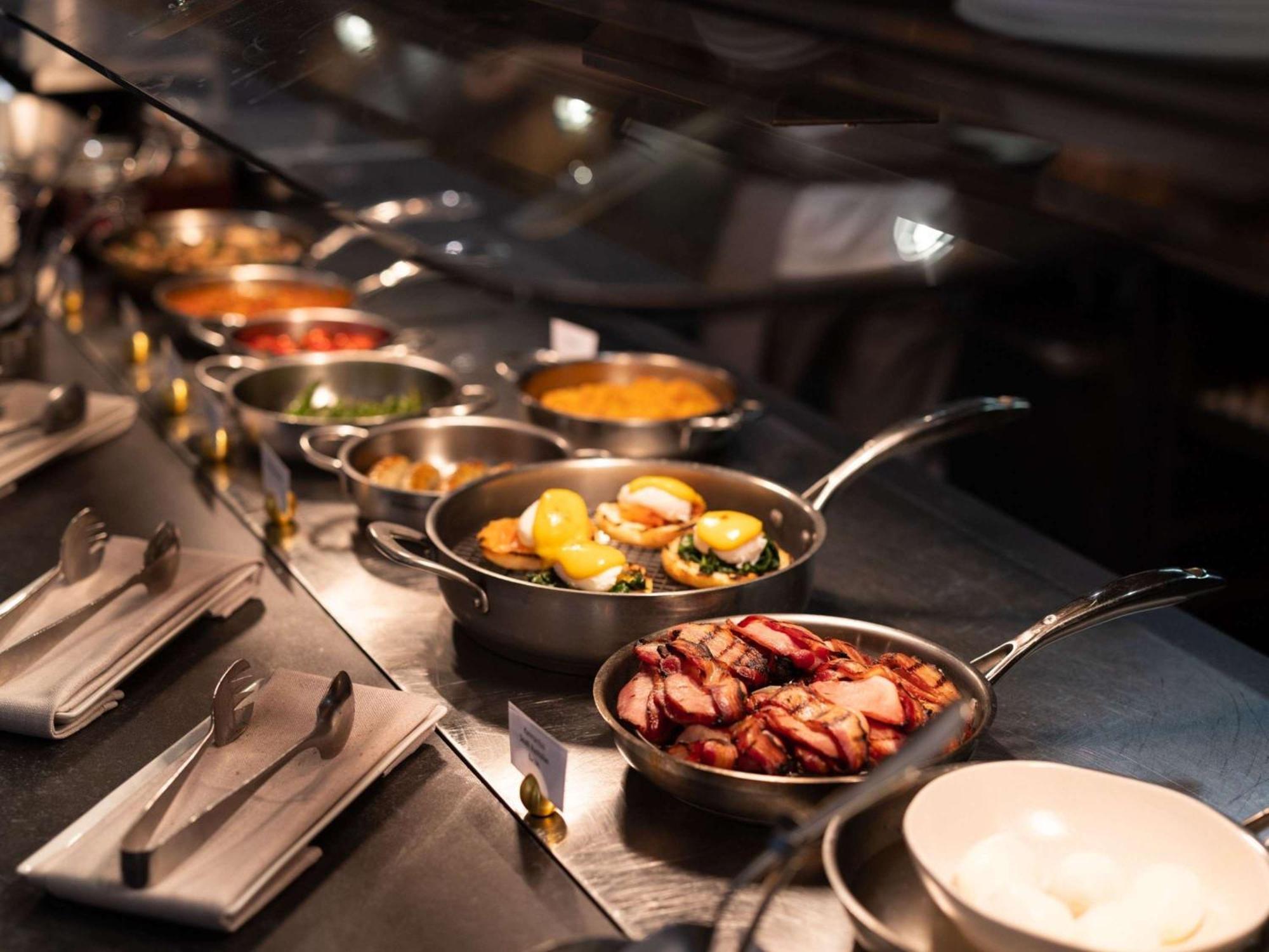 The Playford Adelaide - Mgallery Ngoại thất bức ảnh A buffet at a restaurant